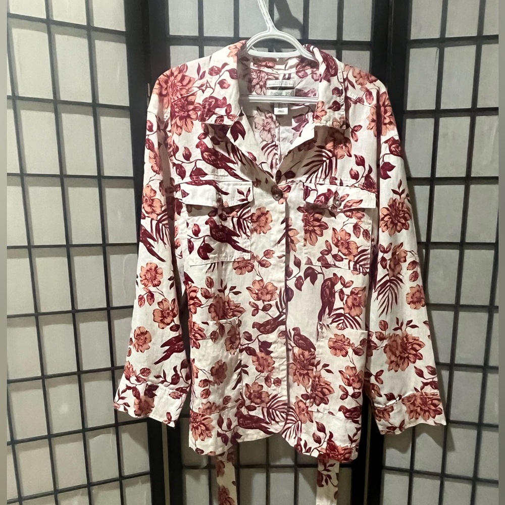 RACHEL ZOE CREAM BUTTON UP SHIRT SHACKET WITH RUST AND FLORAL BIRD PRINT SIZE XL